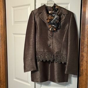 Kasper Brown Suit size 8 used lightly with scarf